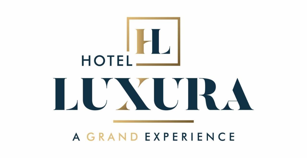 Hotel Luxura, Ahmadábád Kültér fotó